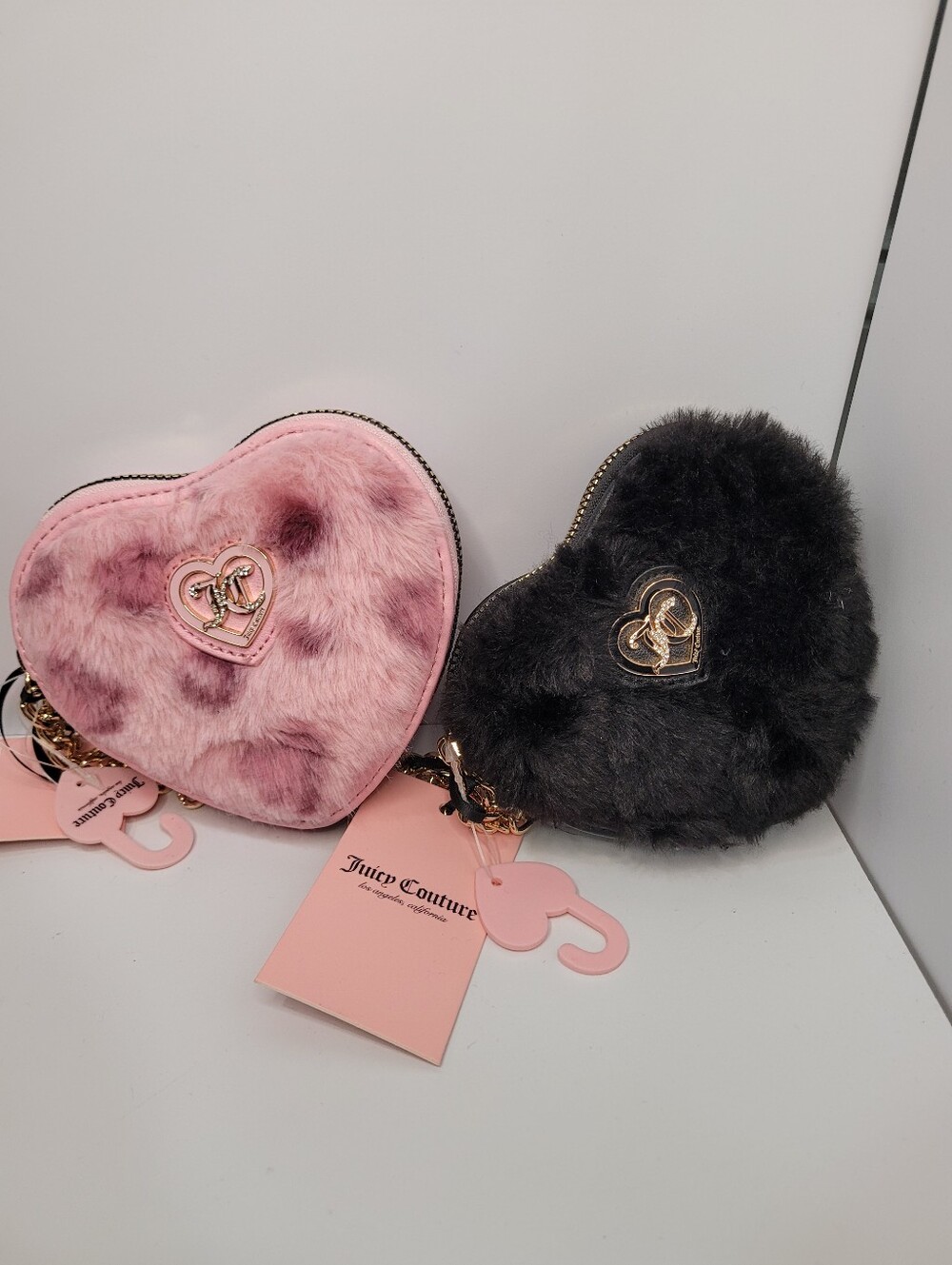 👉✨️Juicy Couture Get Cozy Pink and Black Heart Shaped Fluffy Bundle Of 2 Wallet